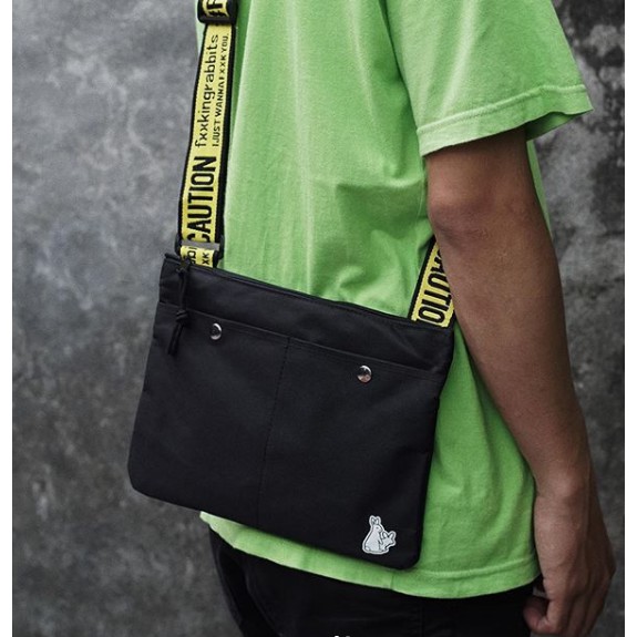 FXXKING RABBITS SACOCHE Shoulder Bag