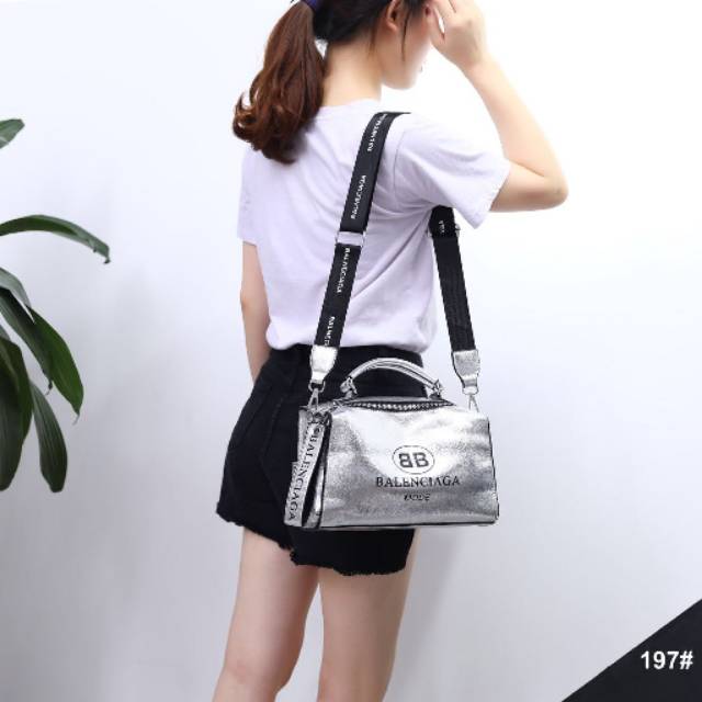 Tas Selempang Balenciaga 197