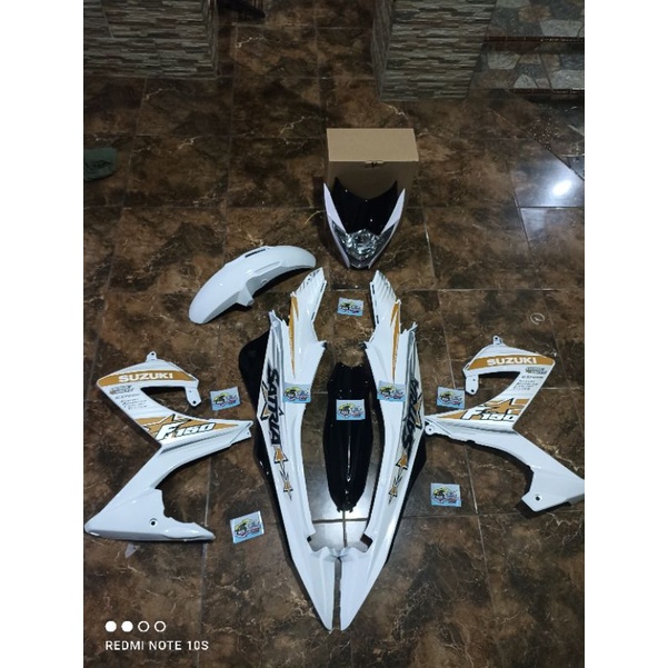 Cover Body Satria Fu Facelift 2014 Fullset Halus Putih BerStripping plus Reflektor Depan