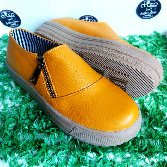 Sepatu kulit wanita sepatu garut