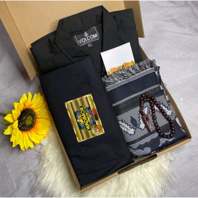 

hampers / gift box cowo,bisa COD