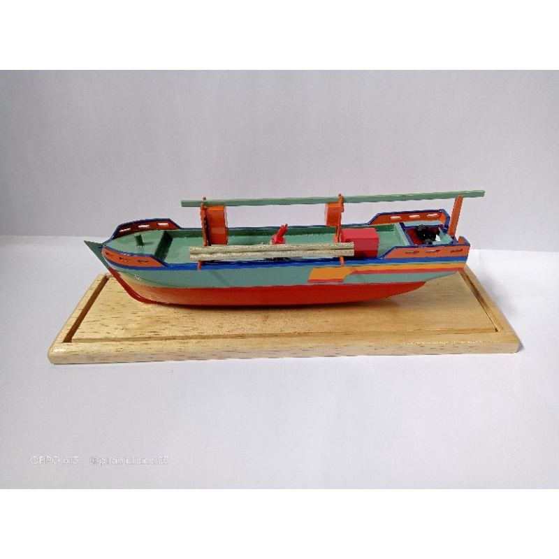 miniatur kapal penumpang/muatan