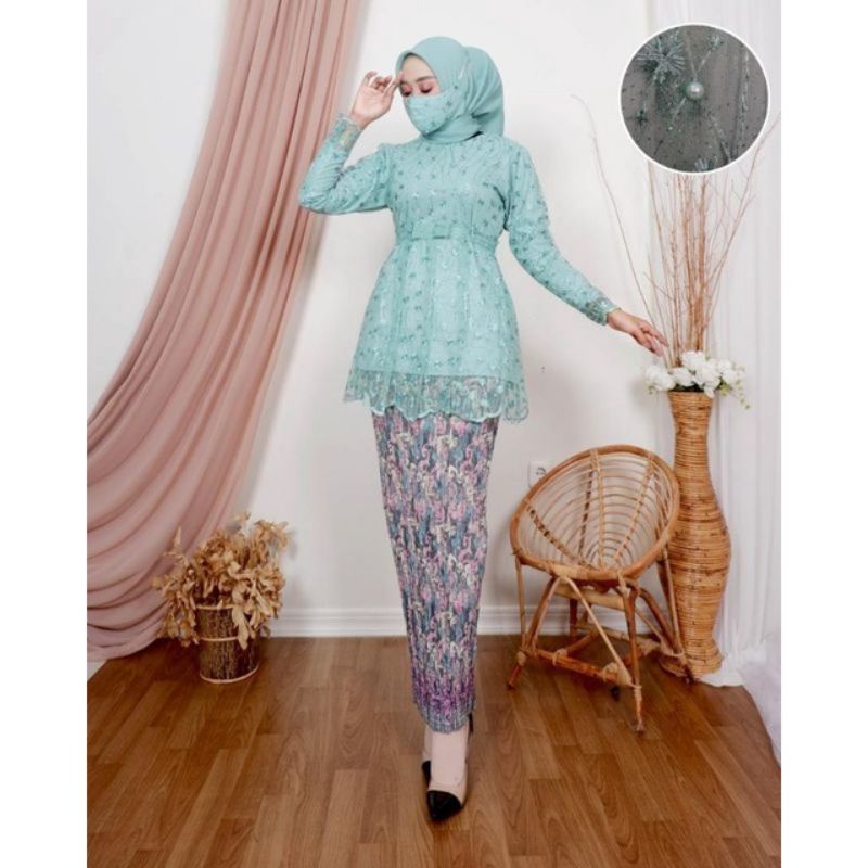 Kebaya Blouse Marsya / Kebaya Wisuda / Kebaya Modern / Kebaya / Kebaya Brukat / Kebaya Remaja