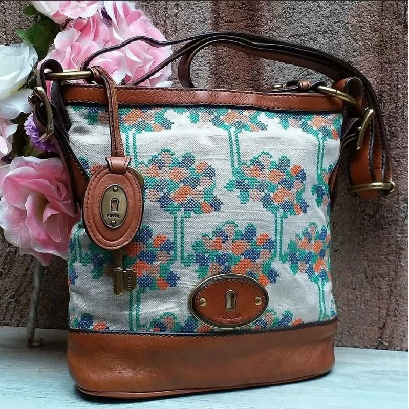 Fossil Maddox Hobo Floral Embroidery Preloved