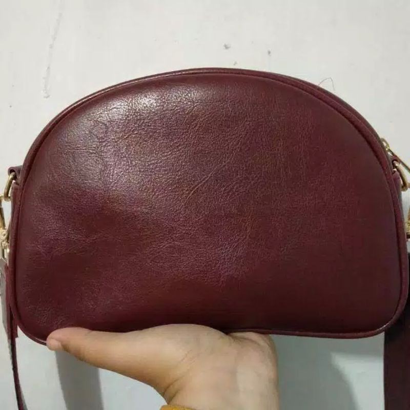 SLINGBAG BOBA BURGUNDY INITIALBAG/ REQUEST NAMA COSTUM NAMA CETAK NAMA