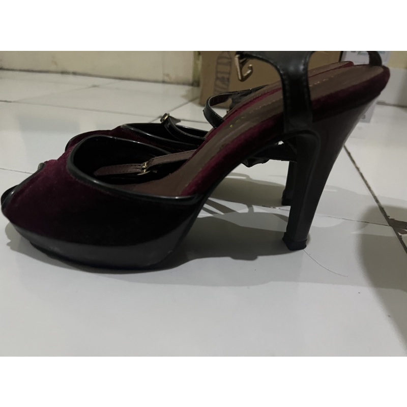 Yongki komaladi heels