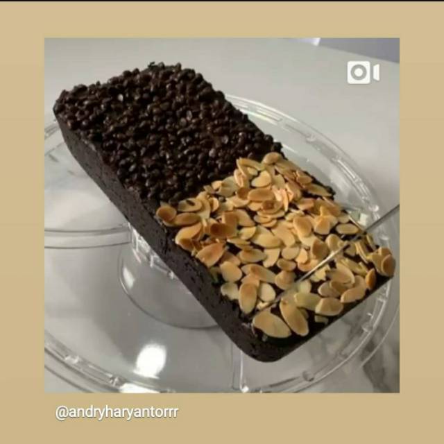 

BROWNIES R.KITCHEN