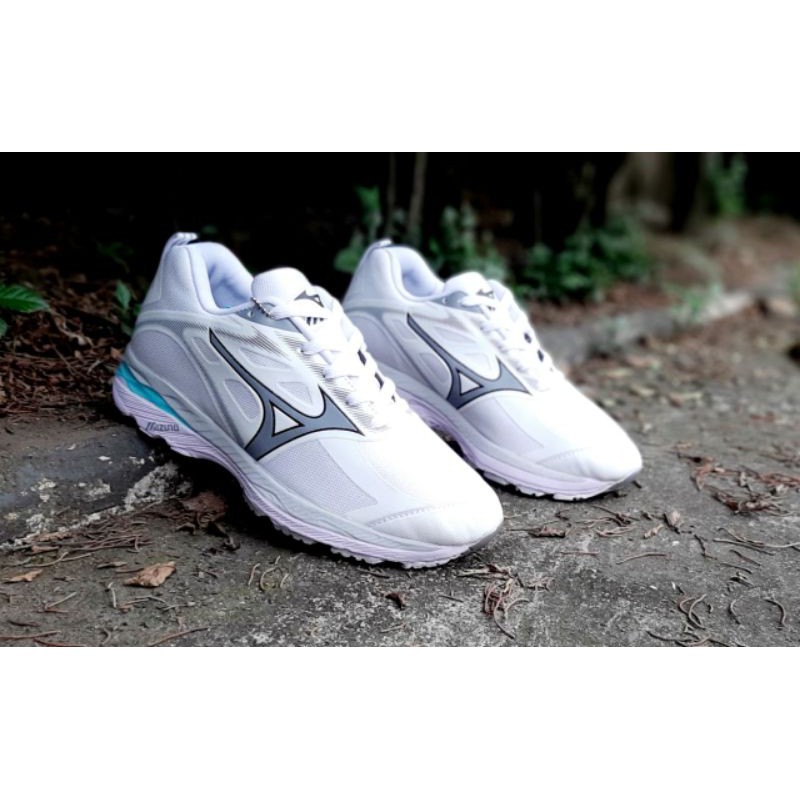 sepatu voli volly wanita mizuno kayano terlaris