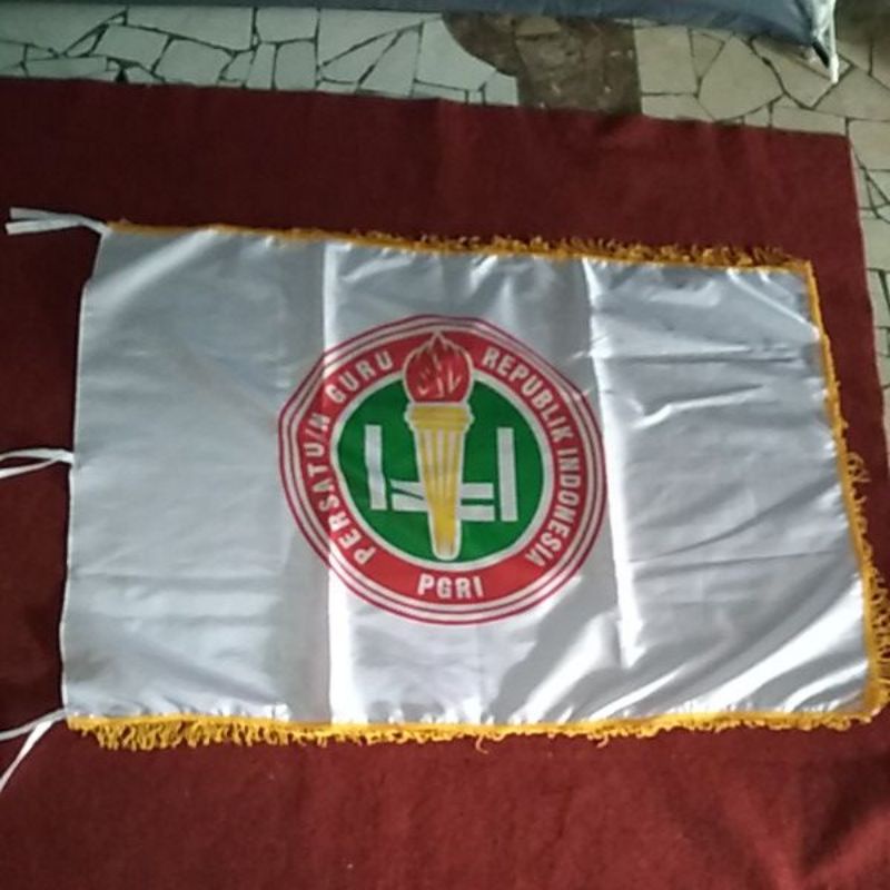 Bendera PGRI rumbai 80x120cm