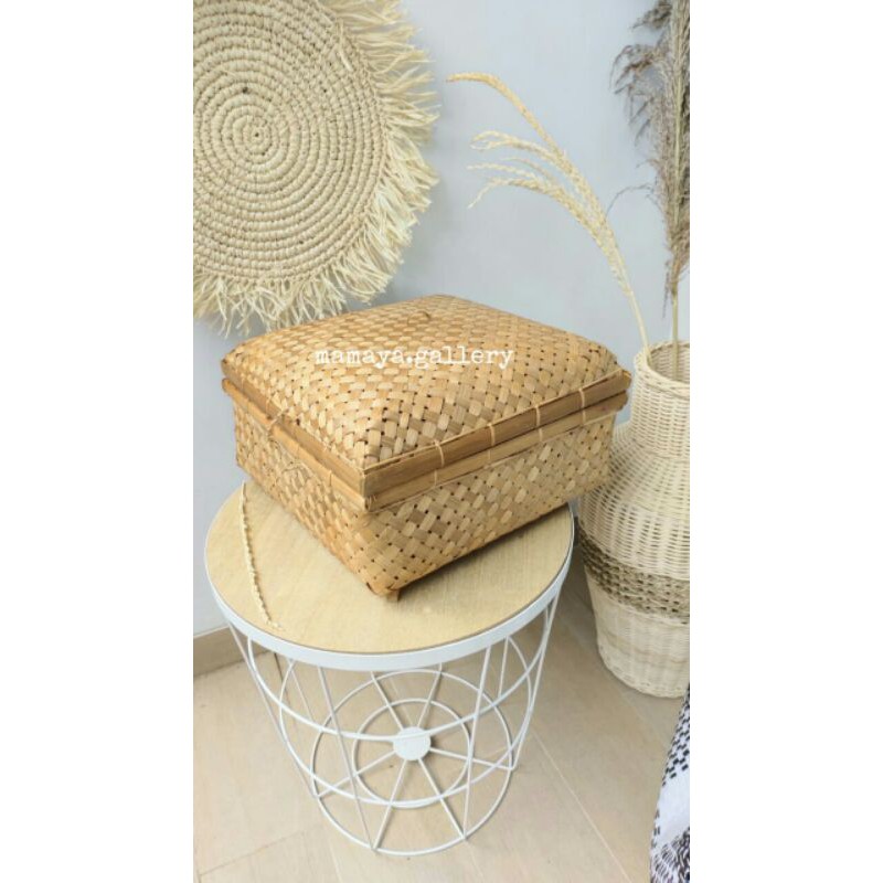 Besek Hantaran Hits/Box Hampers