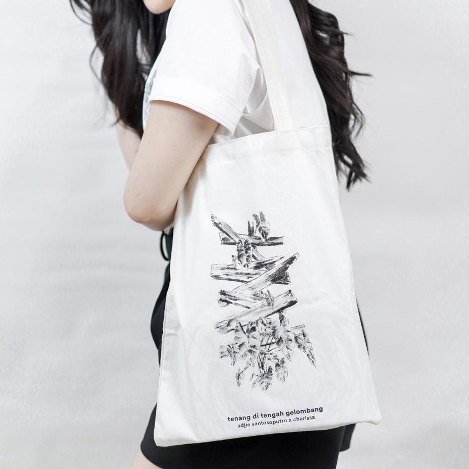 Hadir Termurah Charissa Publisher - [Paket Eksklusif] Buku Tenang di Tengah Gelombang - Adjie Santosoputro-8