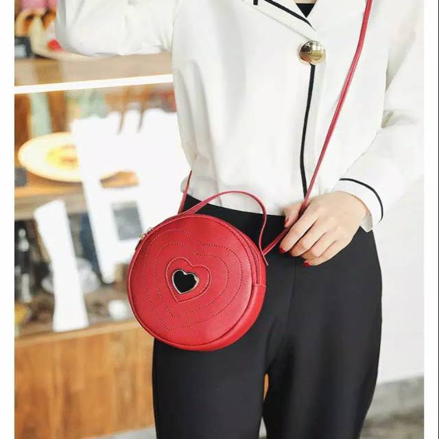 Tas Selempang Bulat Love / Slingbag / TasSlempang / Tas Wanita / Import Batam