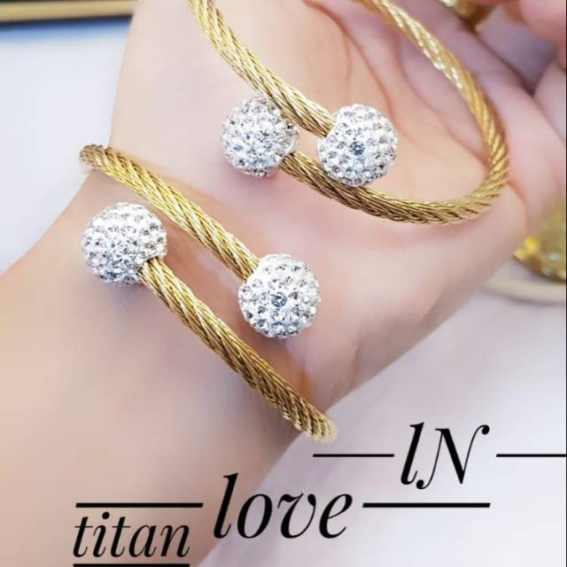 Gelang ulir pentol titanium lapis emas 24k 2723