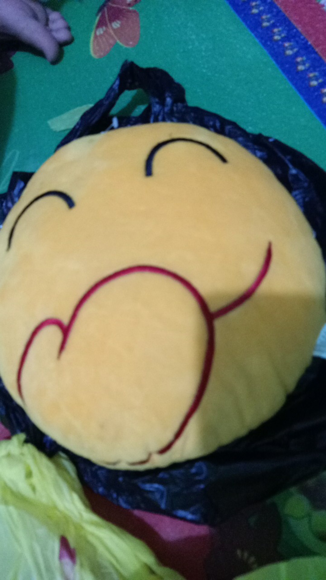Bantal Smile Kotak / Bulat Emoticon + Gantungan / Bantal Cute / Bantal Kotak