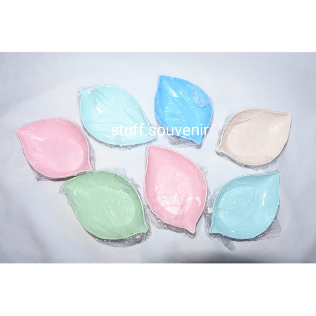 Souvenir Pernikahan Mangkok Plastik Daun Kecil (ISI 25 PCS)