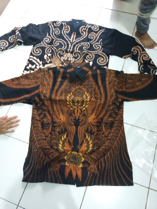 Cakrawangsa Kemeja Batik Pria Batik Solo Modern Kemeja Pria Lengan Panjang Hem Batik By Raya