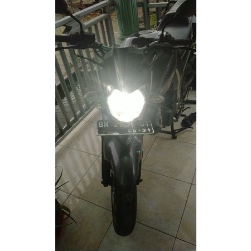 COD Lampu Led HS1 H4 PUTIH Vixion/Bison/R15/Mx king/Verza/CB 150R/Scopy fi/CBR 150/Klx/Ninja 150 dll