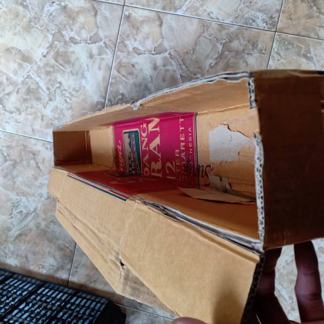 

tambahan packing kardus bila terlanjur sudah cek out.