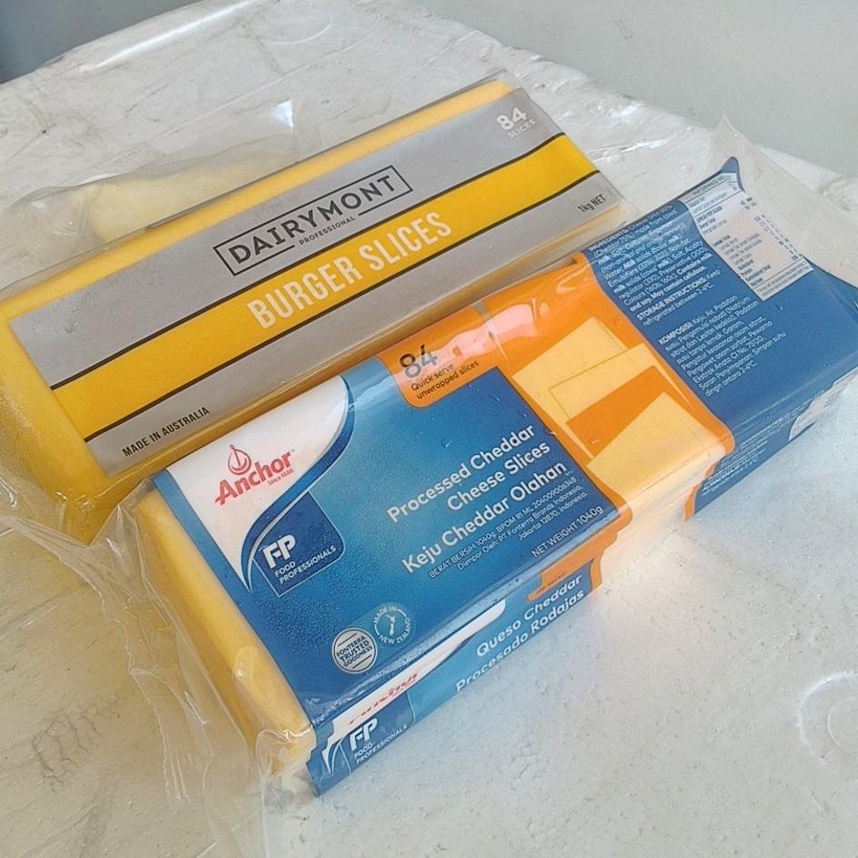 

[PRODUK EK7MB] Red cheddar isi 84 & 28 Slice chedar burger dairymont anchor KFV