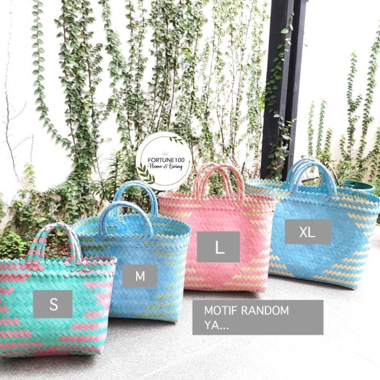 

Terkini IEJLR Tas Anyaman Plastik / Tas Souvenir / Tas Hampers Motif Kombinasi E25 J33 Laris