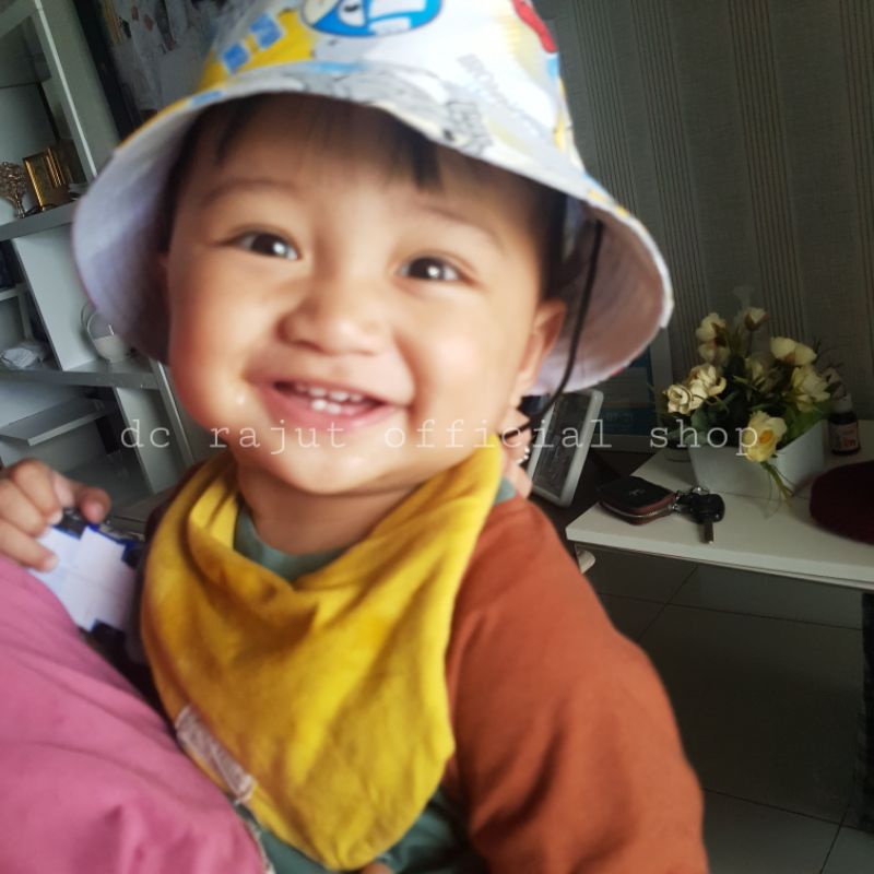 bucket hat anak , topi anak tali