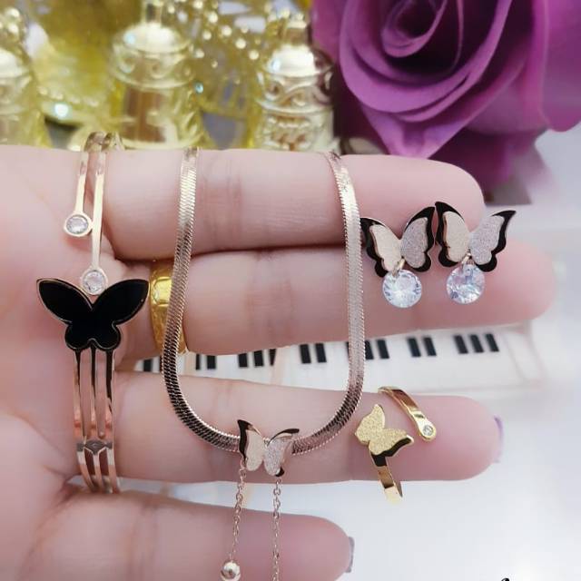 Titanium set perhiasan lapis emas 24k 1309a