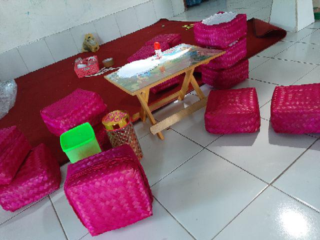 Besek Warna Uk 20x20x8