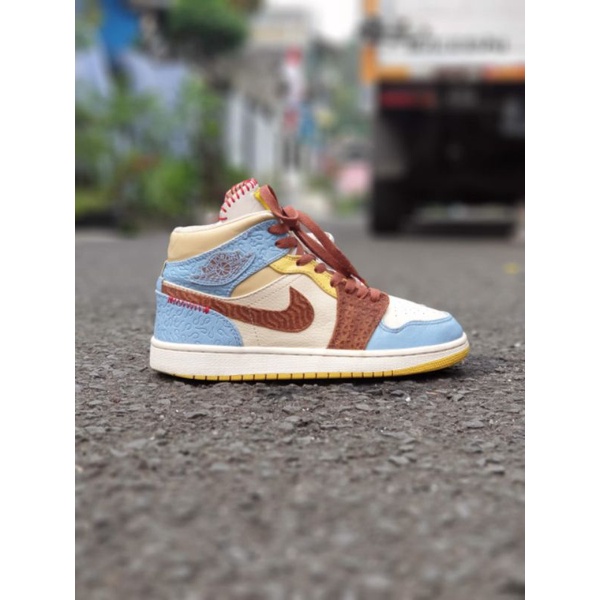 Sepatu  Air Jordan 1 Mid Fearless x Maison Chateau CU2803-200 (Second)