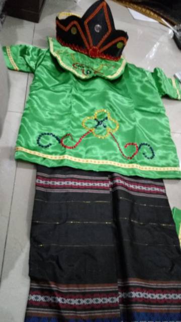 Baju adat bugis Tk