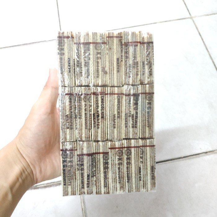 

Biskuit khong Guan Repack 18 Pcs Ukuran Besar