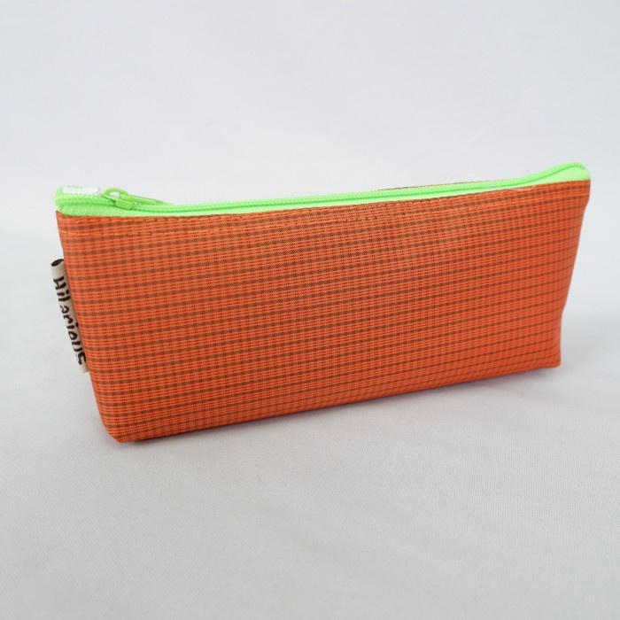 

Gaya Tempat Pulpen Pensil / Kotak Pensil / Pencil Bag / Pb 1908 - 10008- 6 Hemat
