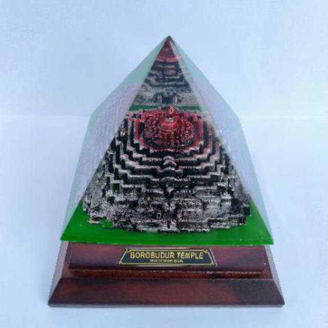 (BISA COD) MINIATUR CANDI BOROBUDUR BENTUK LIMAS UKURAN BESAR 11x11x10 cm BAHAN FIBERGLASS KRISTAL