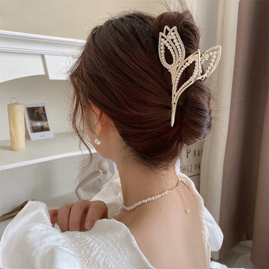 Jepit Rambut Ponytail Bahan Metal Alloy Bentuk Bunga Aksen Kristal Mutiara Gaya Korea Untuk Wanita