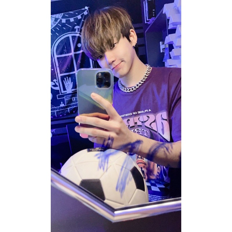 tshirt hyunsuk mrjn astral