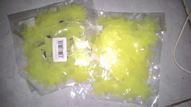 Glow In The Dark Isi 100 Pcs 07030064 / Stiker Glow In The Dark / Stiker Bintang / Stiker Dinding