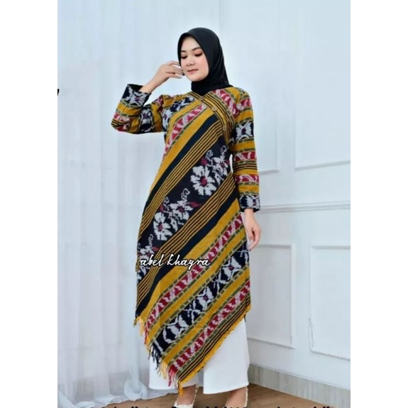 gamis tenun assimetris - Gamis Lancip - gamis tenun modern - baju tenun wanita modern - dress tenun 