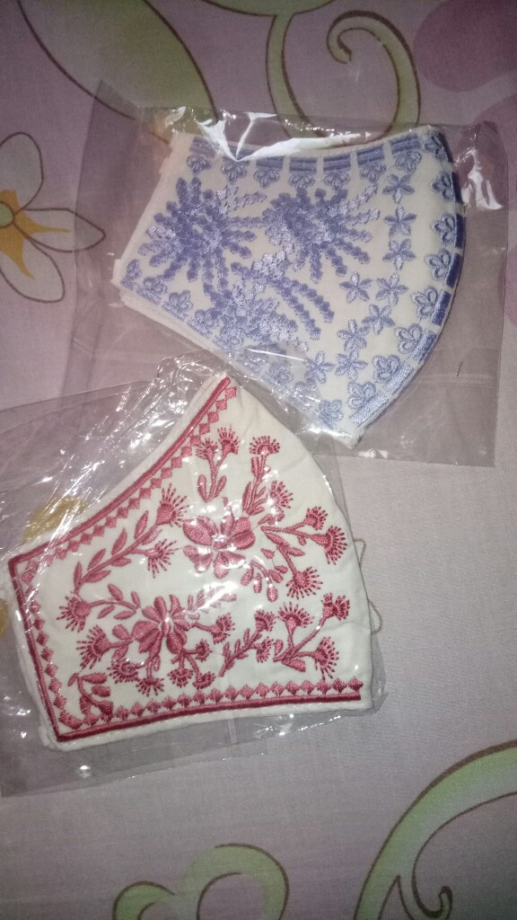 Masker Bordir Ranting Bunga Pink