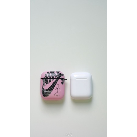 nike airpod case