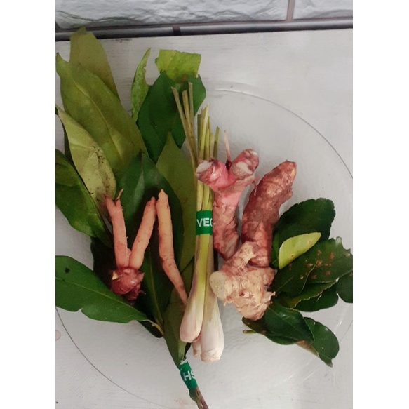 

Bumbu dapur lengkap