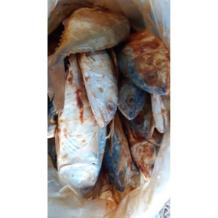 

IKAN ASIN PEDA MERAH 1/2 KG - SUNDRY FISH PEDA RED SALTY half Kg