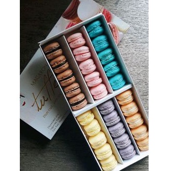 Macaron Mini Isi 30 pcs/Box New Packing