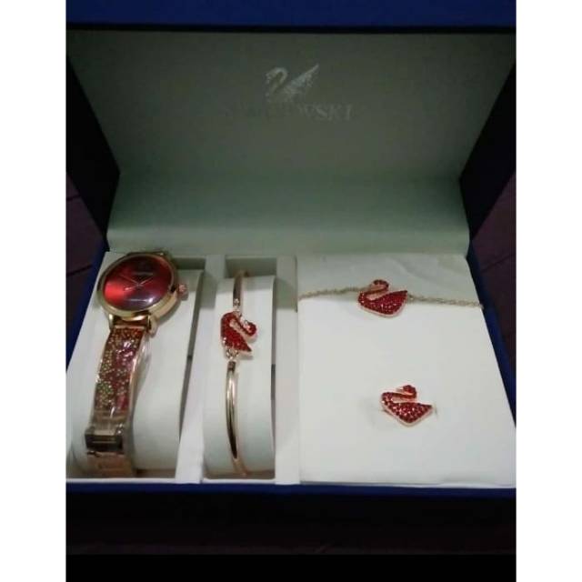 Jam Tangan wanita swarovski second like new