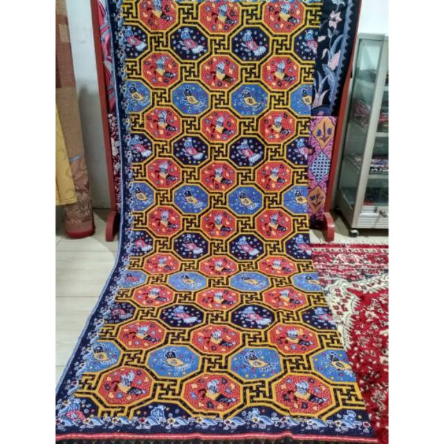 Batik tulis ciwaringin cirebon,motif angkin ayam