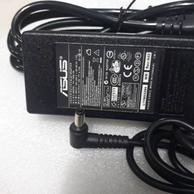 Adaptor laptop asus A43E A43S A43T A45A A45D A45N A45V A52J A53E A53T A53Z 19V 4.74A ORIGINAL