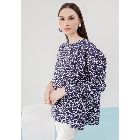 Benang Jarum x Buttonscarves Dahlia Blouse