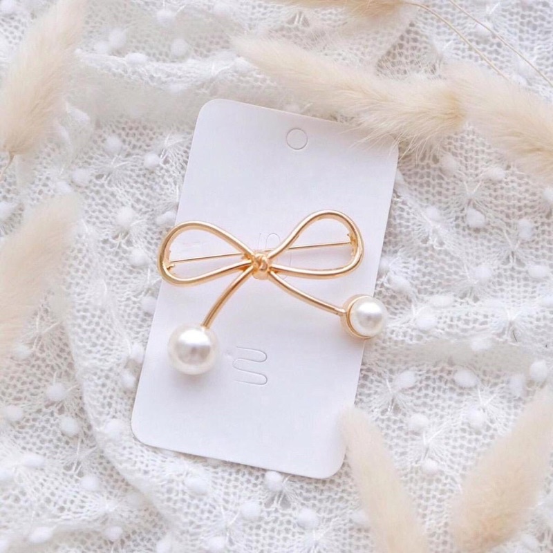 Brooch / bros cantik / bros jilbab / bros murah / bros murmer / bros love / bros geometri / Bros Mewah Bros Elegan Bros Hijab Bros Kebaya Bros Dada bros Tuspin Bros Pin Btrooch Korean Style Brooch AKsesories Jilbab Accessories BRS-B02 Bros Daily BZO-GOLD-PITA