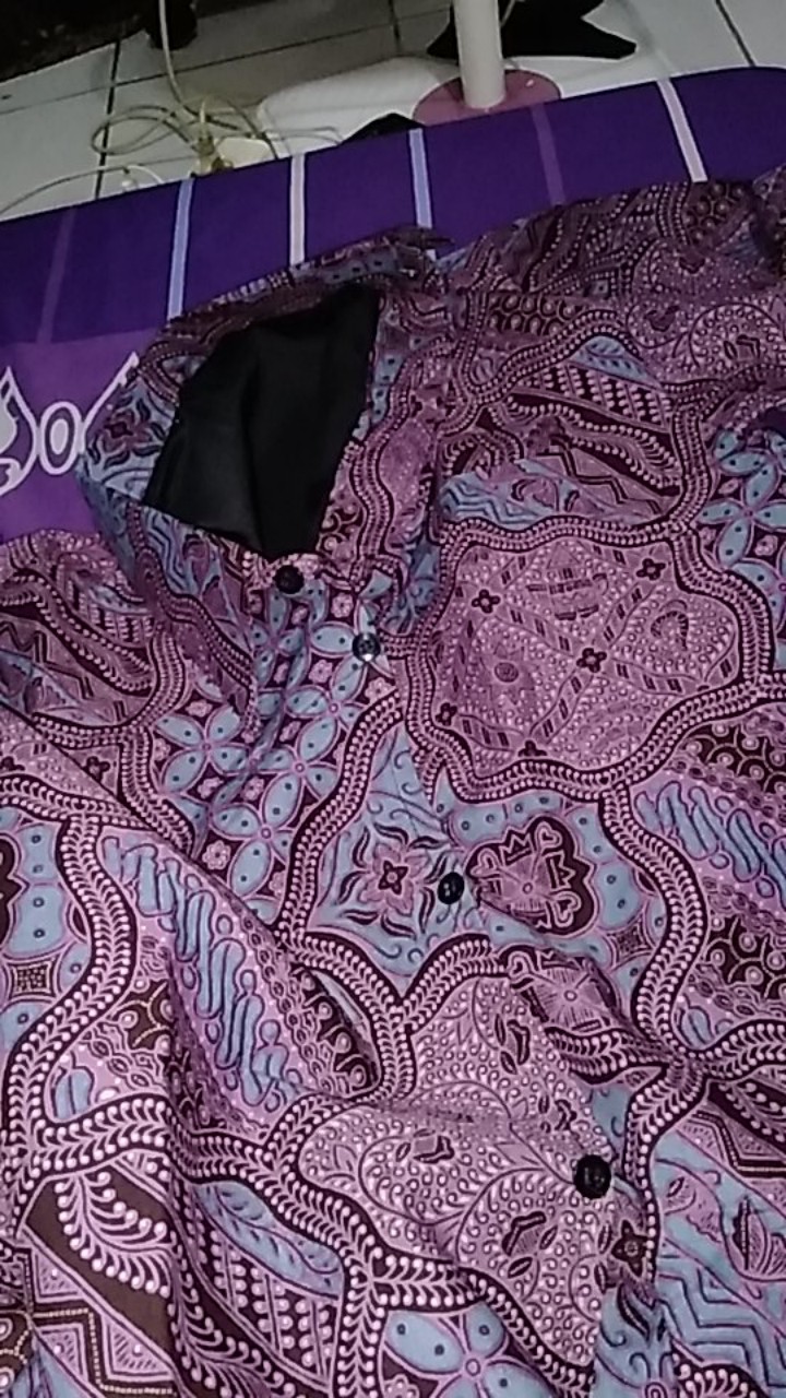 Kereta Kencana Ungu Kemeja Batik Pria Lengan Panjang Full Furing Reguler Fit