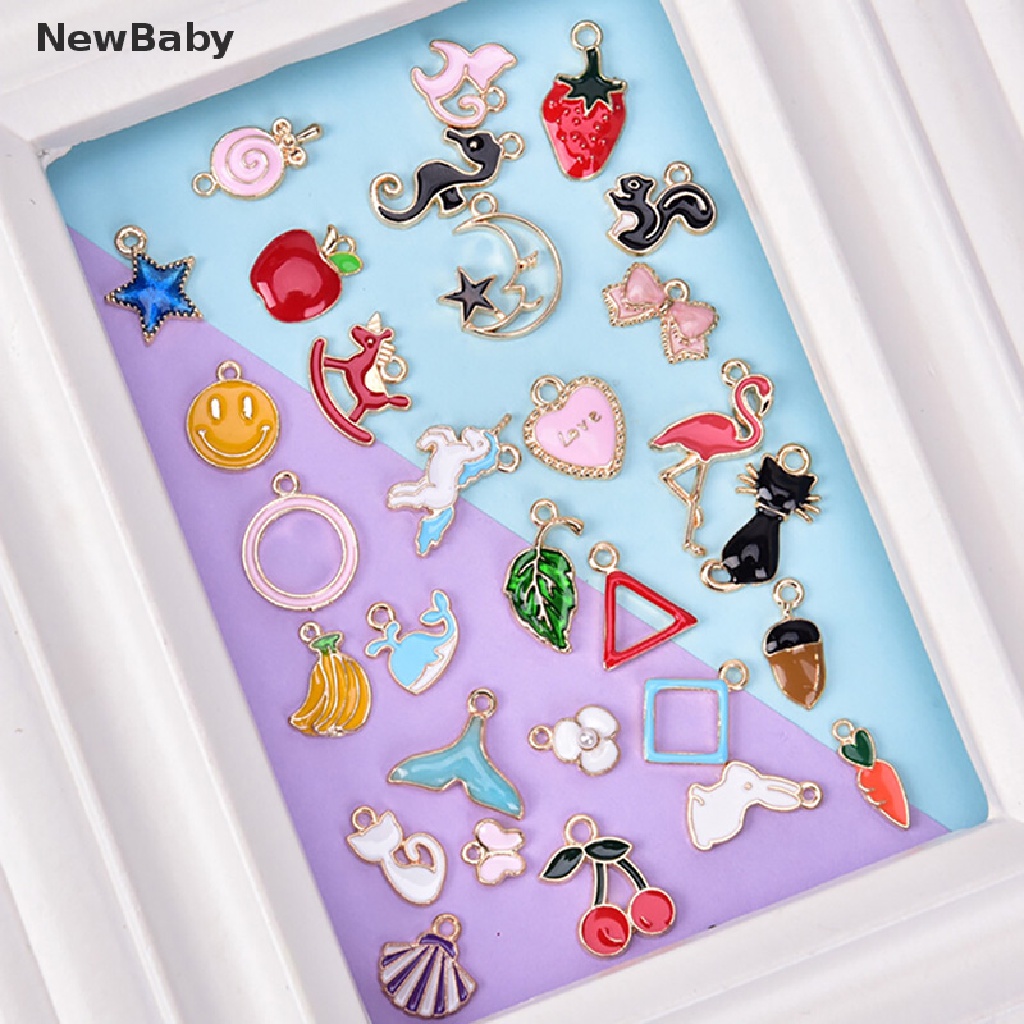 30pcs / Set Liontin Enamel Bentuk Hewan Bulan Bintang Buah Untuk Membuat Perhiasan