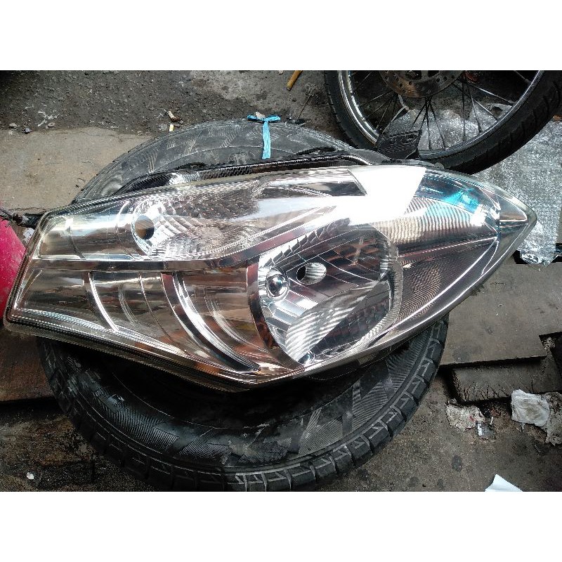 headlamp ertiga lama