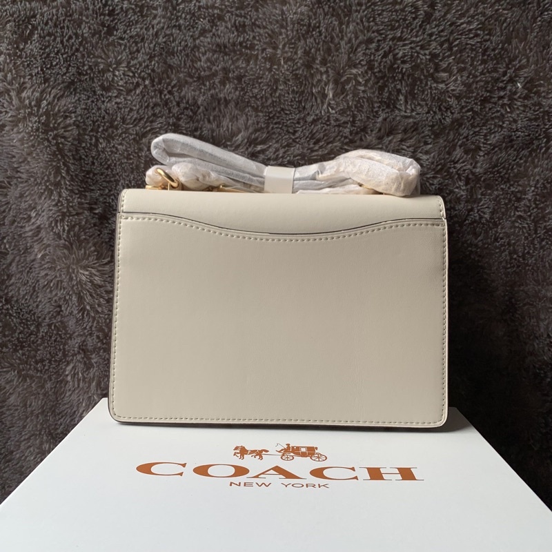 [READY] COACH KLARE CROSSBODY WITH DAISY EMBROIDERY